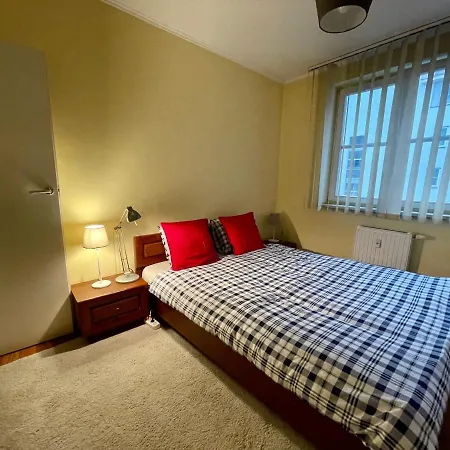 New Hala Wifi 70'tv Netflix Hbo Max Applettv+ Warsaw