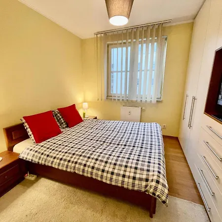 New Hala Wifi 70'tv Netflix Hbo Max Applettv+ Apartment