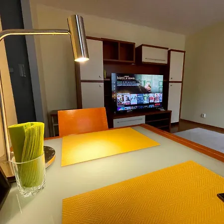 New Hala Wifi 70'tv Netflix Hbo Max Applettv+ * Warsaw