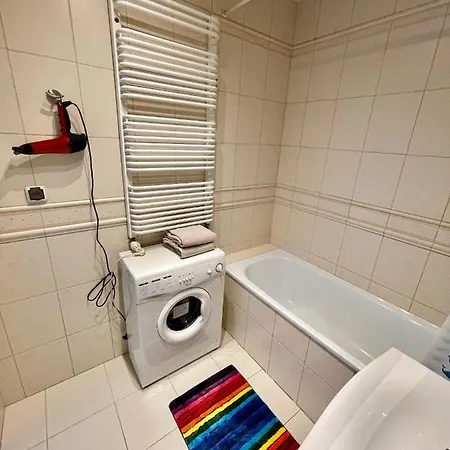 Apartment New Hala Wifi 70'tv Netflix Hbo Max Applettv+