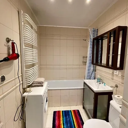 New Hala Wifi 70'tv Netflix Hbo Max Applettv+ Apartment Warsaw