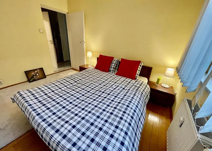 Apartman New Hala Wifi 70'tv Netflix Hbo Max Applettv+ Varsó