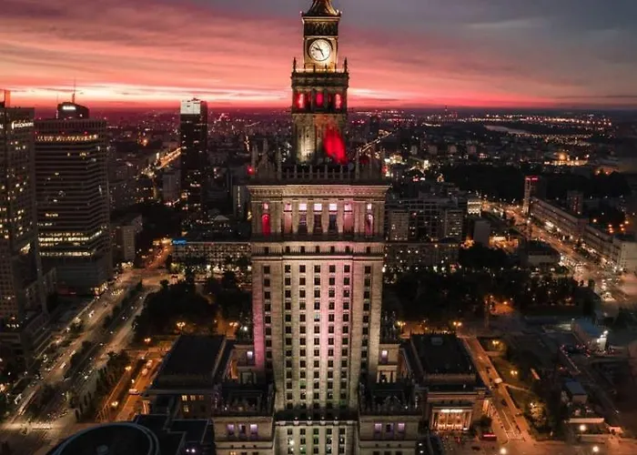 Apartman New Hala Wifi 70'tv Netflix Hbo Max Applettv+ Varsó