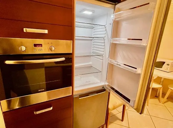 Apartman New Hala Wifi 70'tv Netflix Hbo Max Applettv+ *