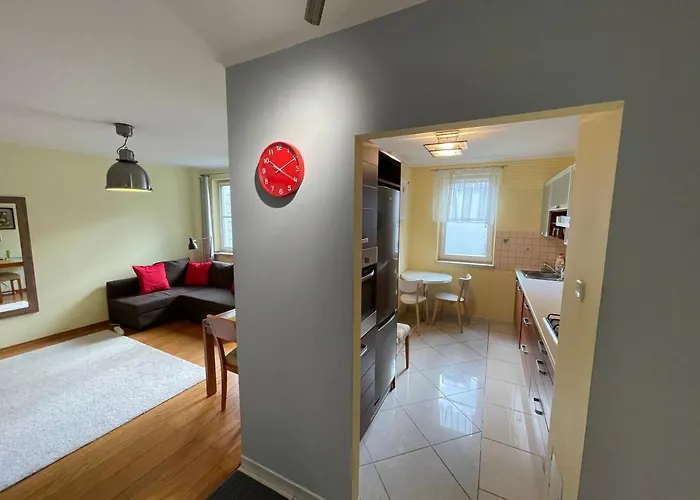 New Hala Wifi 70'tv Netflix Hbo Max Applettv+ Apartman Varsó