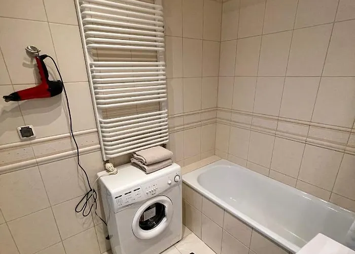 Apartman New Hala Wifi 70'tv Netflix Hbo Max Applettv+