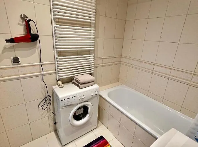 Apartman New Hala Wifi 70'tv Netflix Hbo Max Applettv+