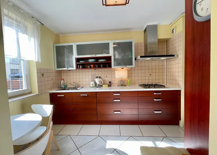 New Hala Wifi 70'tv Netflix Hbo Max Applettv+ * Varsó