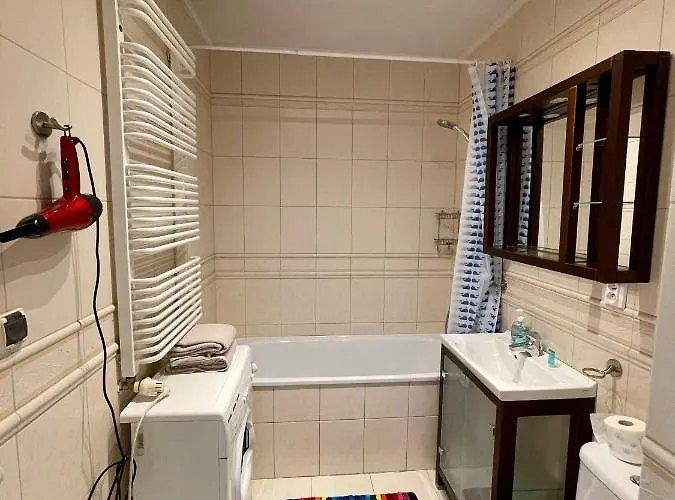 New Hala Wifi 70'tv Netflix Hbo Max Applettv+ Apartman Varsó