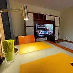 New Hala Wifi 70'tv Netflix Hbo Max Applettv+ * Varsovie