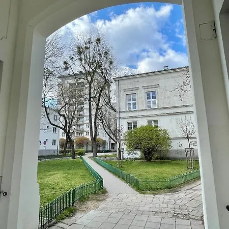 New Hala Wifi 70'tv Netflix Hbo Max Applettv+ Apartmán Varšava